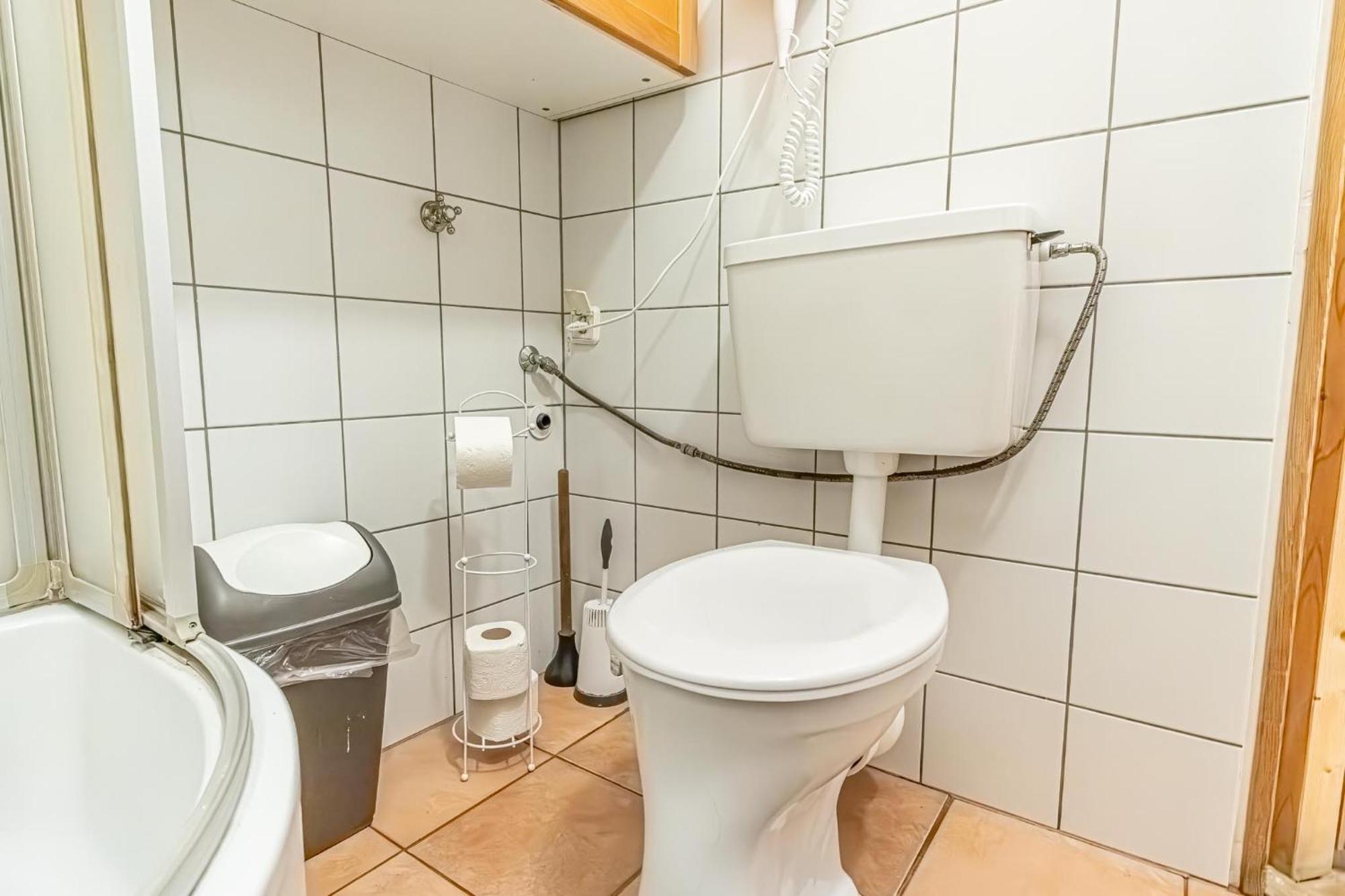 Simple Apartment Near Wiener Stadthalle المظهر الخارجي الصورة