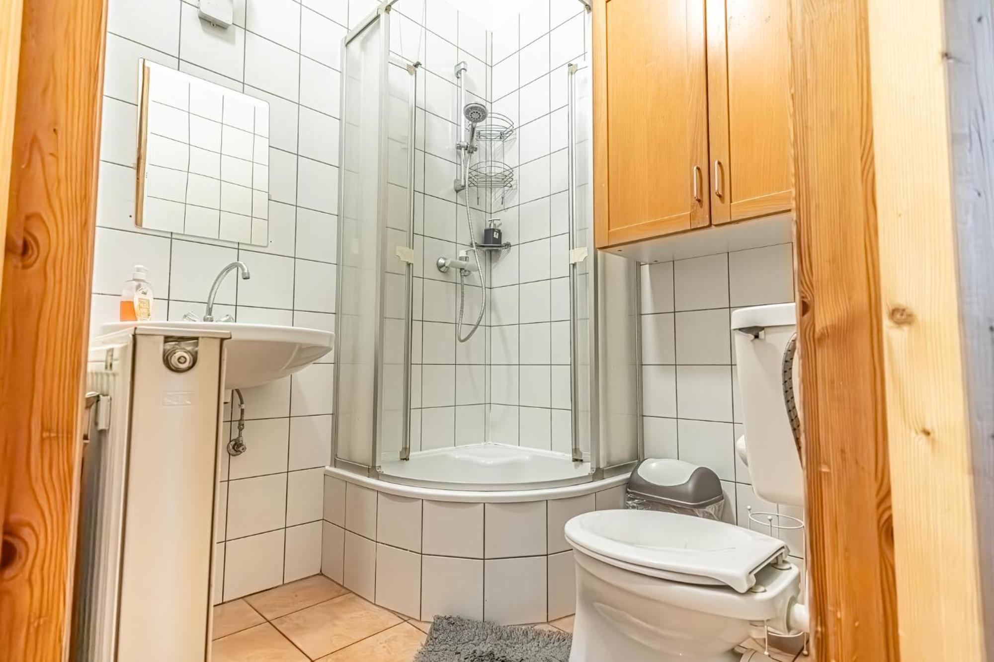 Simple Apartment Near Wiener Stadthalle المظهر الخارجي الصورة